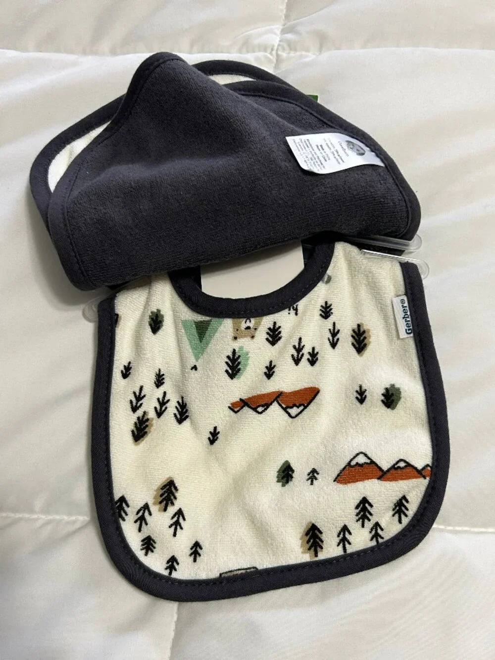 Gerber Bibs 3 pack BRAND NEW
